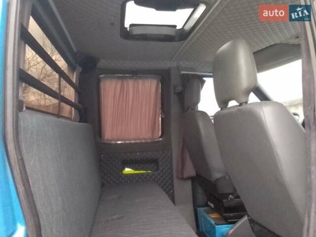 Синий Мерседес Sprinter, объемом двигателя 2.2 л и пробегом 251 тыс. км за 15900 $, фото 19 на Automoto.ua