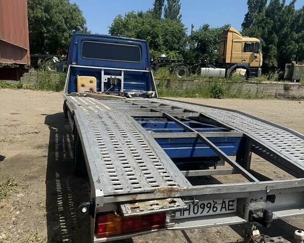 Синий Мерседес Sprinter, объемом двигателя 2.69 л и пробегом 600 тыс. км за 18500 $, фото 2 на Automoto.ua