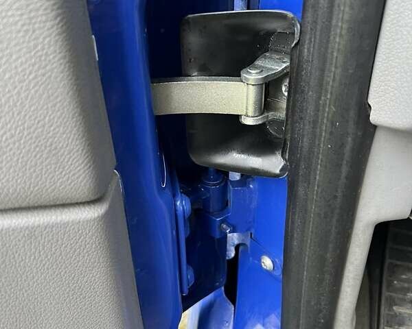 Синий Мерседес Sprinter, объемом двигателя 2.1 л и пробегом 0 тыс. км за 18500 $, фото 29 на Automoto.ua