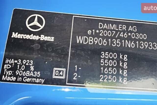 Синій Мерседес Sprinter, об'ємом двигуна 2.14 л та пробігом 330 тис. км за 18999 $, фото 9 на Automoto.ua