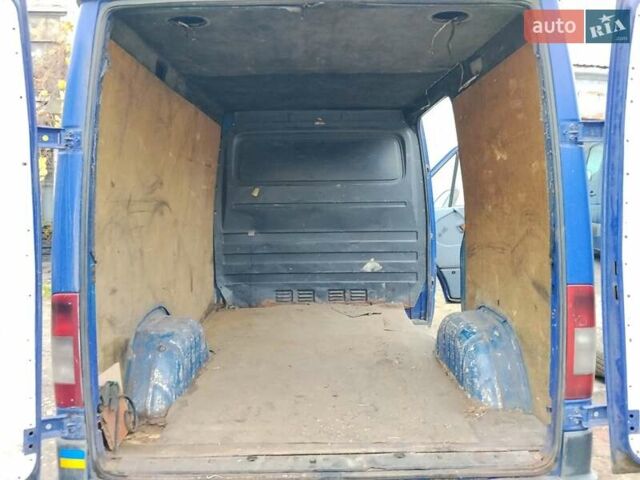 Синий Мерседес Sprinter, объемом двигателя 3 л и пробегом 125 тыс. км за 4500 $, фото 15 на Automoto.ua