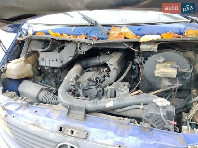 Синий Мерседес Sprinter, объемом двигателя 3 л и пробегом 125 тыс. км за 4500 $, фото 13 на Automoto.ua