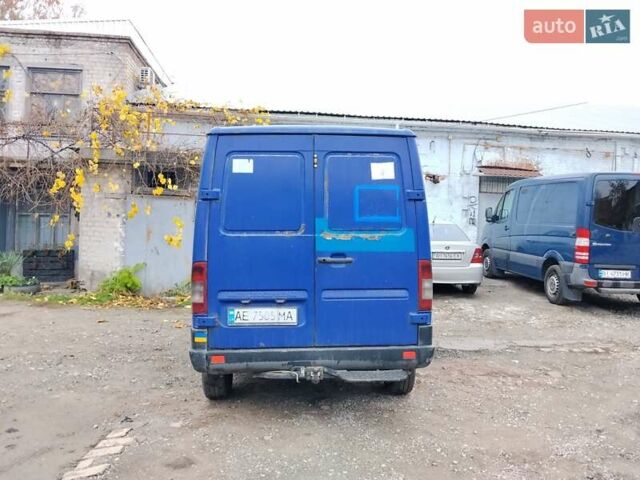 Синий Мерседес Sprinter, объемом двигателя 3 л и пробегом 125 тыс. км за 4500 $, фото 1 на Automoto.ua