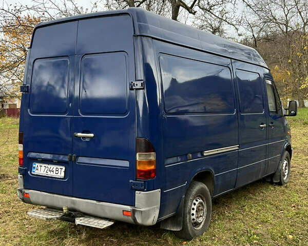 Синий Мерседес Sprinter, объемом двигателя 2.87 л и пробегом 600 тыс. км за 5950 $, фото 4 на Automoto.ua