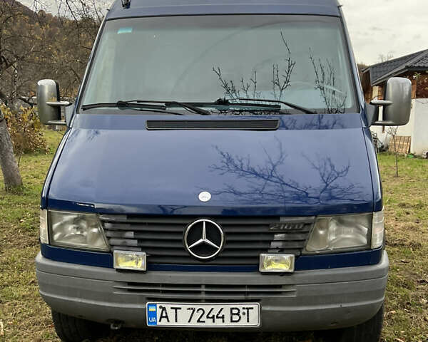 Синий Мерседес Sprinter, объемом двигателя 2.87 л и пробегом 600 тыс. км за 5950 $, фото 1 на Automoto.ua