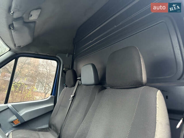 Синий Мерседес Sprinter, объемом двигателя 2.87 л и пробегом 620 тыс. км за 5999 $, фото 4 на Automoto.ua