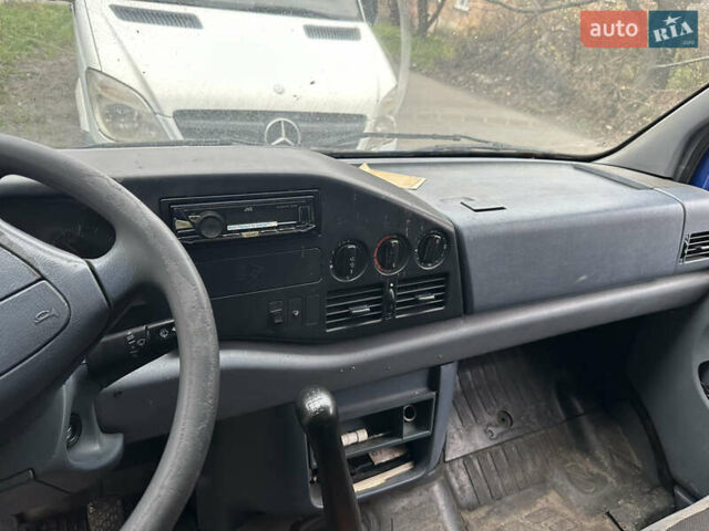 Синий Мерседес Sprinter, объемом двигателя 2.87 л и пробегом 620 тыс. км за 5999 $, фото 6 на Automoto.ua