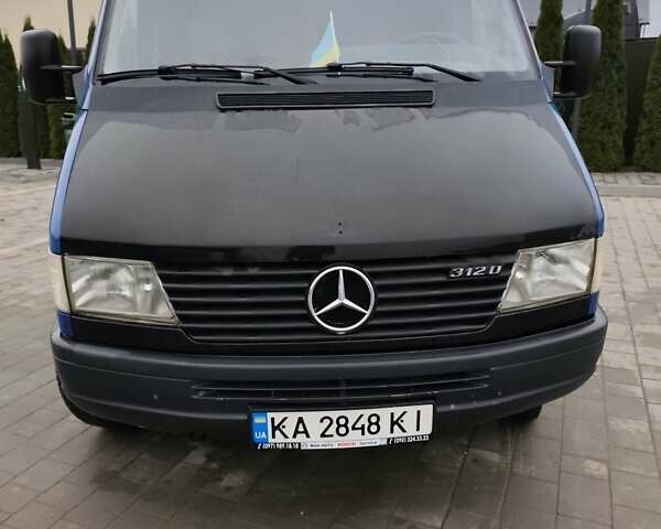 Синий Мерседес Sprinter, объемом двигателя 2.9 л и пробегом 497 тыс. км за 6890 $, фото 1 на Automoto.ua