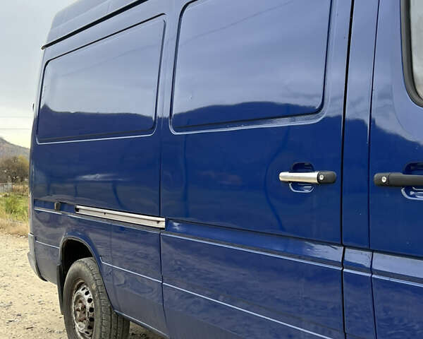Синий Мерседес Sprinter, объемом двигателя 2.87 л и пробегом 600 тыс. км за 5950 $, фото 11 на Automoto.ua