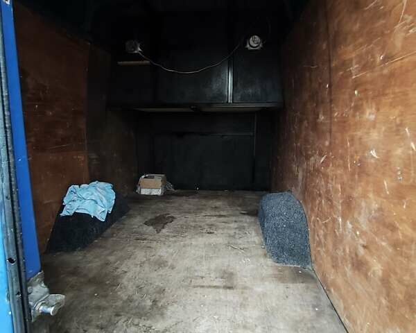 Синий Мерседес Sprinter, объемом двигателя 2.9 л и пробегом 497 тыс. км за 6890 $, фото 7 на Automoto.ua