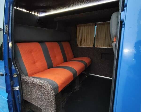Синий Мерседес Sprinter, объемом двигателя 2.9 л и пробегом 497 тыс. км за 6890 $, фото 3 на Automoto.ua