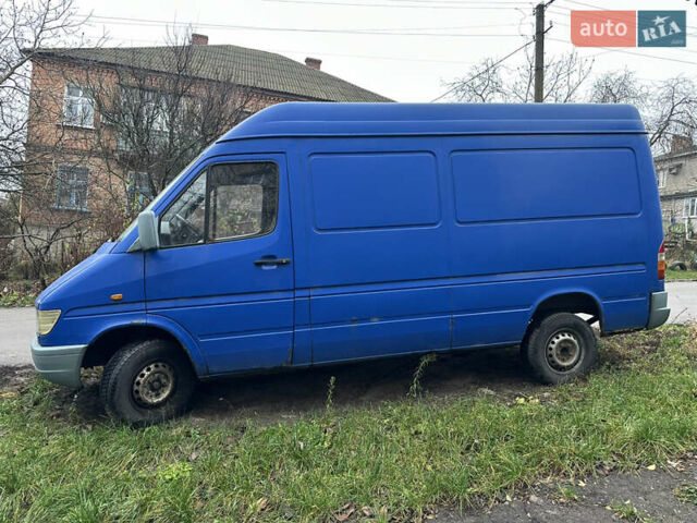Синий Мерседес Sprinter, объемом двигателя 2.87 л и пробегом 620 тыс. км за 5999 $, фото 1 на Automoto.ua
