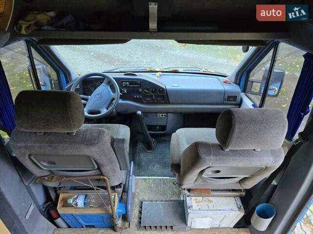 Синий Мерседес Sprinter, объемом двигателя 2.87 л и пробегом 878 тыс. км за 4950 $, фото 5 на Automoto.ua