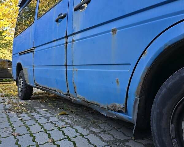 Синий Мерседес Sprinter, объемом двигателя 2.87 л и пробегом 878 тыс. км за 4950 $, фото 9 на Automoto.ua