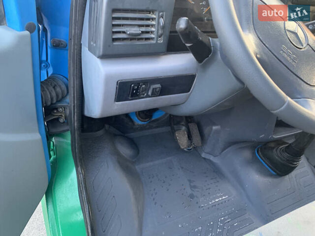 Синий Мерседес Sprinter, объемом двигателя 2.3 л и пробегом 2 тыс. км за 6500 $, фото 23 на Automoto.ua