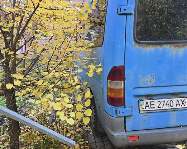 Синий Мерседес Sprinter, объемом двигателя 2.87 л и пробегом 878 тыс. км за 4950 $, фото 8 на Automoto.ua