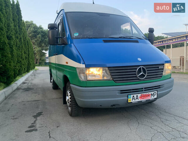 Синий Мерседес Sprinter, объемом двигателя 2.3 л и пробегом 2 тыс. км за 6500 $, фото 8 на Automoto.ua