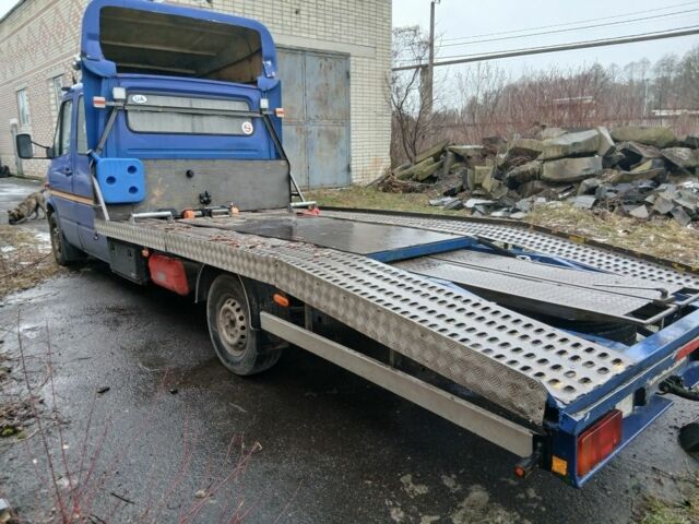 Синий Мерседес Sprinter, объемом двигателя 2.9 л и пробегом 500 тыс. км за 6300 $, фото 5 на Automoto.ua