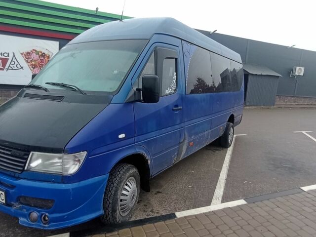 Синий Мерседес Sprinter, объемом двигателя 2.9 л и пробегом 400 тыс. км за 6299 $, фото 2 на Automoto.ua