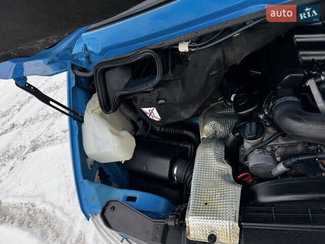 Синий Мерседес Sprinter, объемом двигателя 2.15 л и пробегом 314 тыс. км за 7200 $, фото 41 на Automoto.ua