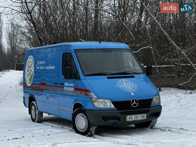 Синий Мерседес Sprinter, объемом двигателя 2.15 л и пробегом 314 тыс. км за 7200 $, фото 4 на Automoto.ua