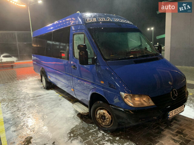 Синий Мерседес Sprinter, объемом двигателя 2.15 л и пробегом 700 тыс. км за 12300 $, фото 3 на Automoto.ua