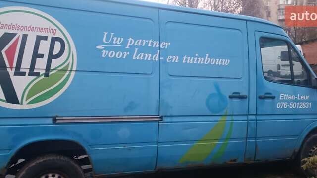 Синій Мерседес Sprinter, об'ємом двигуна 2.2 л та пробігом 331 тис. км за 3950 $, фото 2 на Automoto.ua