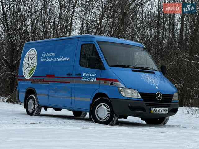 Синий Мерседес Sprinter, объемом двигателя 2.15 л и пробегом 314 тыс. км за 7200 $, фото 2 на Automoto.ua