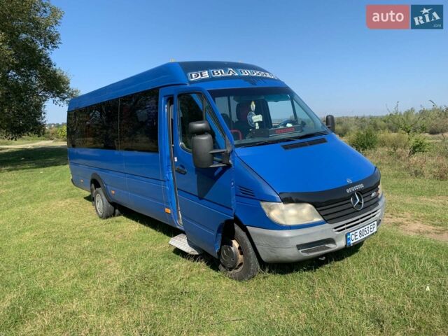 Синий Мерседес Sprinter, объемом двигателя 2.15 л и пробегом 700 тыс. км за 12300 $, фото 6 на Automoto.ua