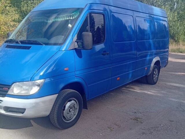 Синий Мерседес Sprinter, объемом двигателя 0 л и пробегом 4 тыс. км за 10500 $, фото 3 на Automoto.ua