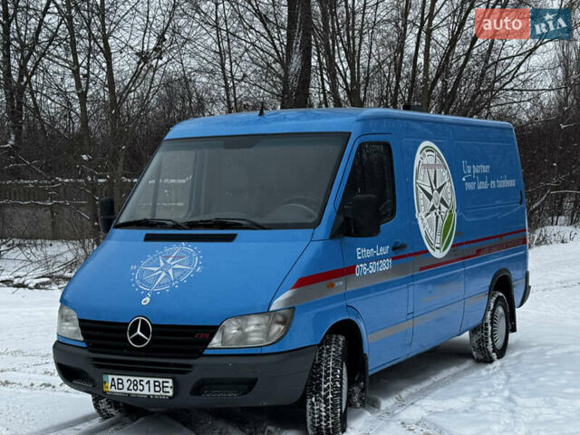 Синий Мерседес Sprinter, объемом двигателя 2.15 л и пробегом 314 тыс. км за 7200 $, фото 7 на Automoto.ua