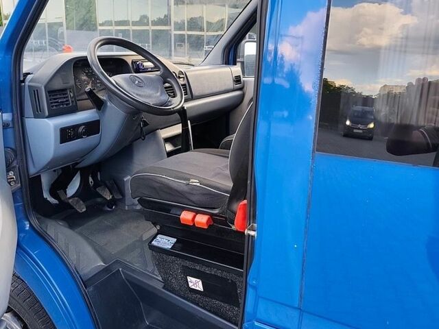 Синій Мерседес Sprinter, об'ємом двигуна 2.87 л та пробігом 647 тис. км за 8900 $, фото 7 на Automoto.ua