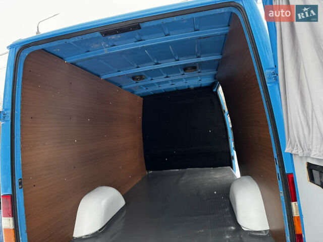 Синий Мерседес Sprinter, объемом двигателя 2.15 л и пробегом 314 тыс. км за 7200 $, фото 72 на Automoto.ua