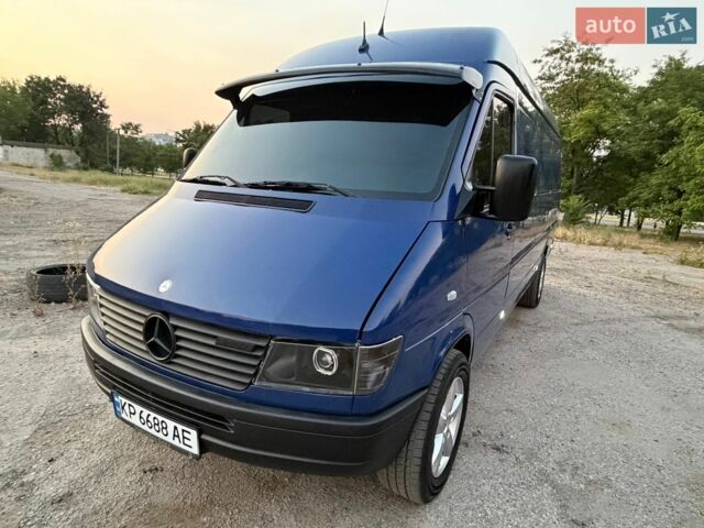 Синий Мерседес Sprinter, объемом двигателя 2.9 л и пробегом 718 тыс. км за 9000 $, фото 25 на Automoto.ua