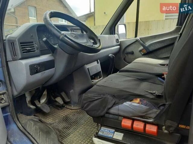 Синій Мерседес Sprinter, об'ємом двигуна 2.3 л та пробігом 565 тис. км за 5000 $, фото 4 на Automoto.ua
