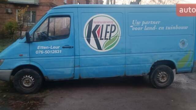 Синій Мерседес Sprinter, об'ємом двигуна 2.2 л та пробігом 331 тис. км за 3950 $, фото 4 на Automoto.ua