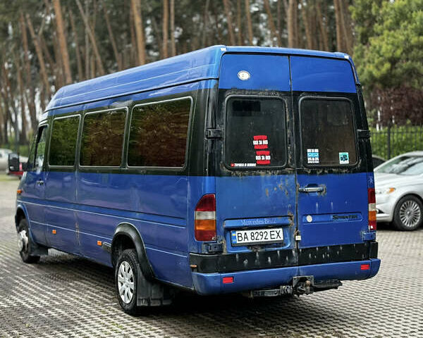 Синій Мерседес Sprinter, об'ємом двигуна 2.2 л та пробігом 370 тис. км за 5100 $, фото 7 на Automoto.ua