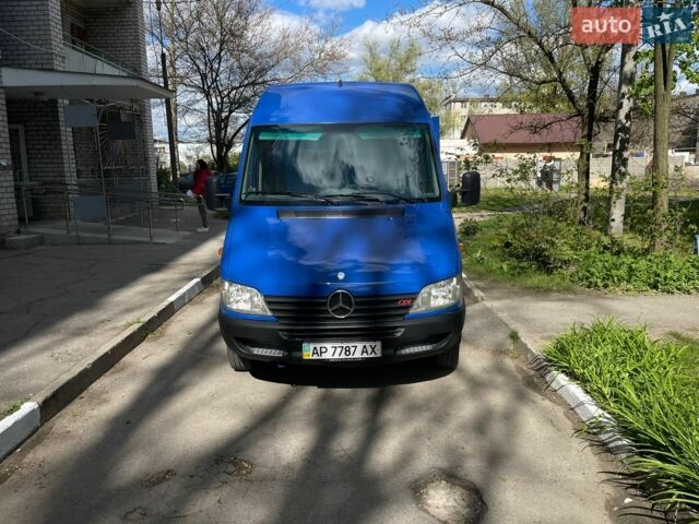 Синий Мерседес Sprinter, объемом двигателя 2.2 л и пробегом 300 тыс. км за 13700 $, фото 10 на Automoto.ua