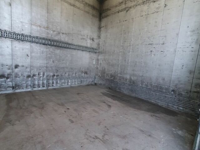 Синий Мерседес Sprinter, объемом двигателя 2 л и пробегом 348 тыс. км за 4200 $, фото 4 на Automoto.ua