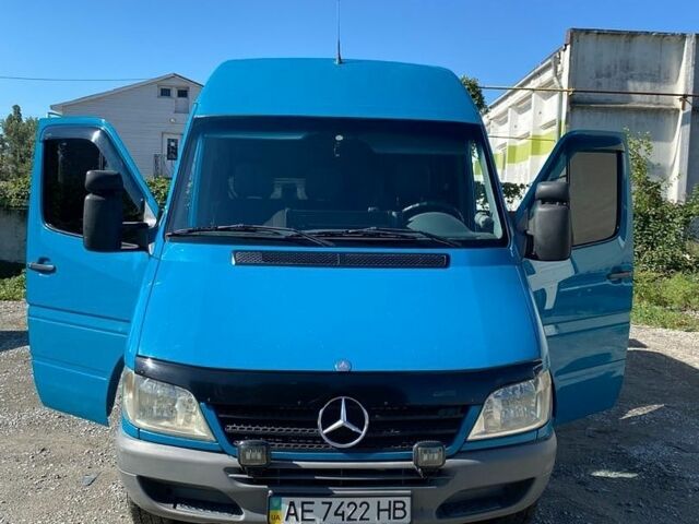 Синій Мерседес Sprinter, об'ємом двигуна 2.2 л та пробігом 800 тис. км за 8500 $, фото 4 на Automoto.ua