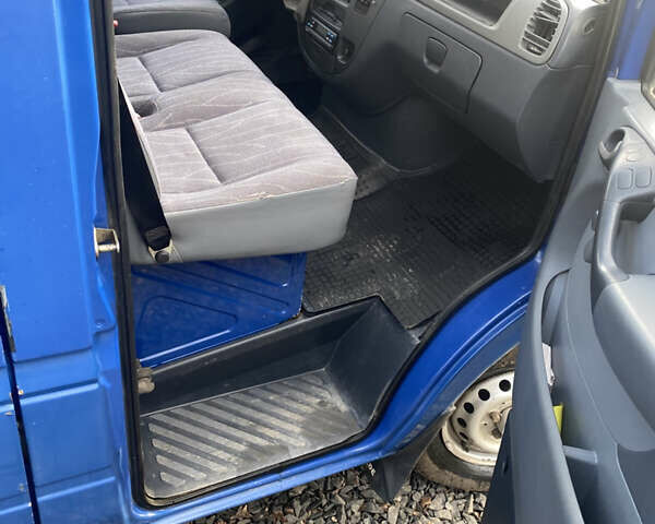 Синий Мерседес Sprinter, объемом двигателя 2.2 л и пробегом 368 тыс. км за 8500 $, фото 12 на Automoto.ua
