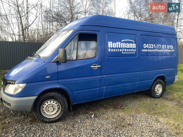 Синий Мерседес Sprinter, объемом двигателя 2.2 л и пробегом 368 тыс. км за 8500 $, фото 5 на Automoto.ua