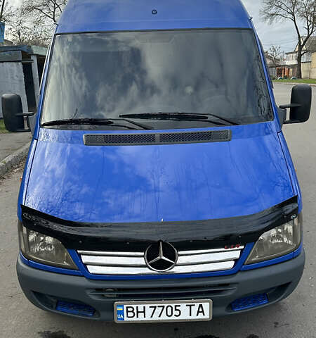 Синій Мерседес Sprinter, об'ємом двигуна 2.2 л та пробігом 1 тис. км за 13200 $, фото 3 на Automoto.ua