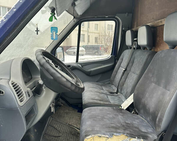Синій Мерседес Sprinter, об'ємом двигуна 2.1 л та пробігом 100 тис. км за 6500 $, фото 5 на Automoto.ua