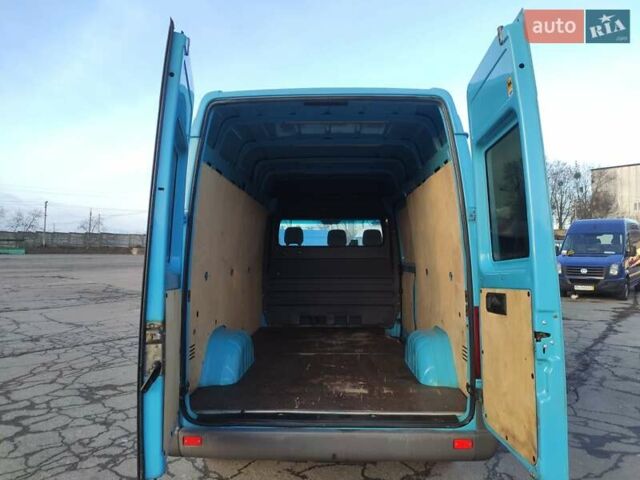 Синий Мерседес Sprinter, объемом двигателя 0 л и пробегом 228 тыс. км за 17500 $, фото 29 на Automoto.ua