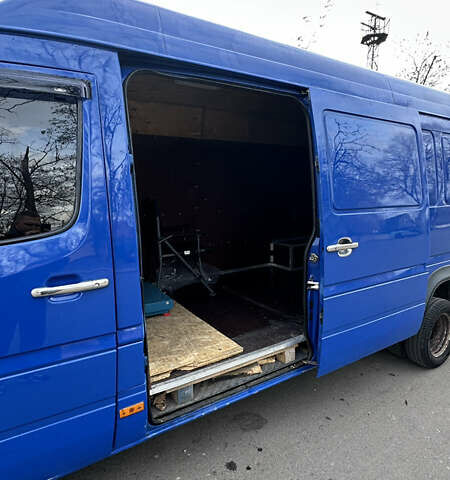 Синій Мерседес Sprinter, об'ємом двигуна 2.2 л та пробігом 1 тис. км за 13200 $, фото 12 на Automoto.ua