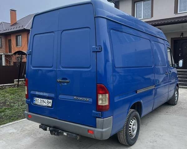 Синий Мерседес Sprinter, объемом двигателя 2.1 л и пробегом 346 тыс. км за 8100 $, фото 2 на Automoto.ua