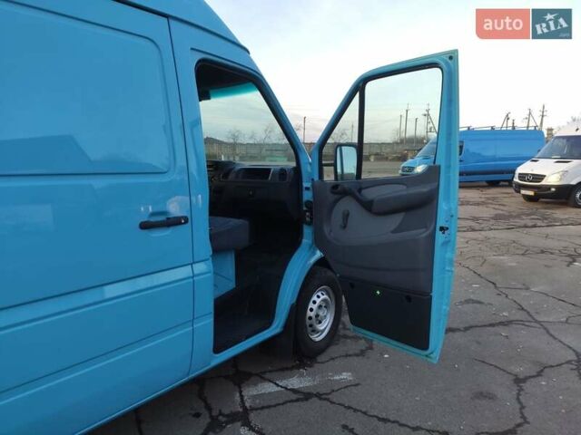 Синий Мерседес Sprinter, объемом двигателя 0 л и пробегом 228 тыс. км за 17500 $, фото 22 на Automoto.ua