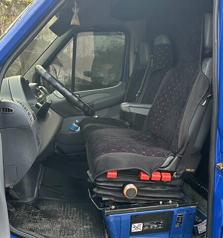 Синій Мерседес Sprinter, об'ємом двигуна 2.2 л та пробігом 1 тис. км за 13200 $, фото 24 на Automoto.ua