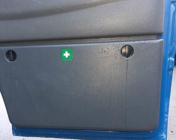 Синій Мерседес Sprinter, об'ємом двигуна 2.1 л та пробігом 410 тис. км за 7999 $, фото 23 на Automoto.ua